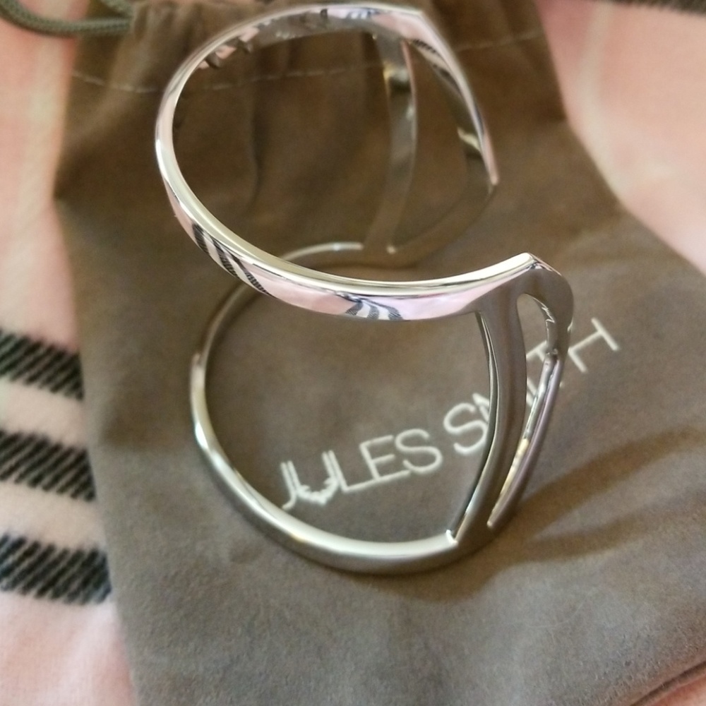 🎄🎁New Jules Smith Jane cuff! - Picture 1 of 3